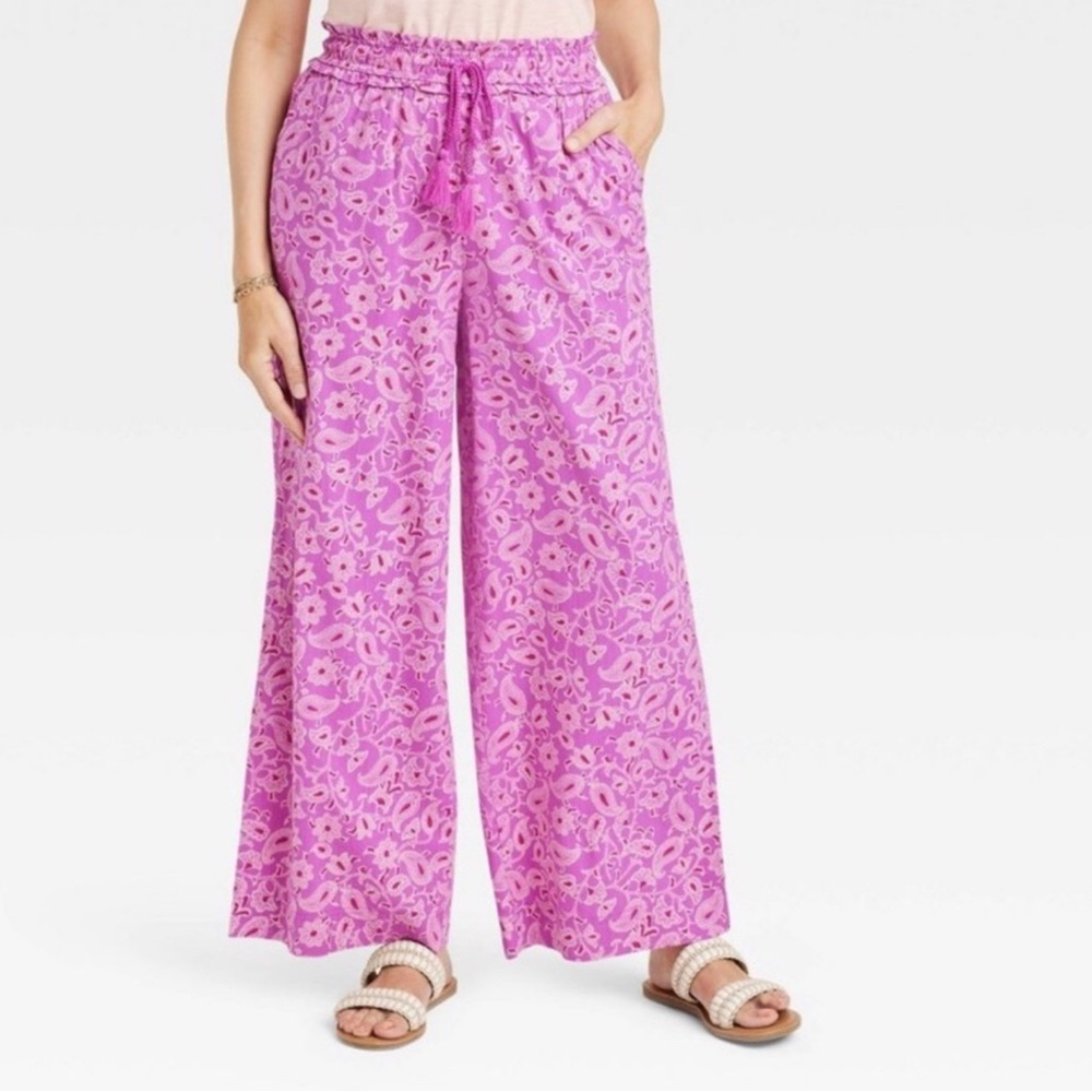 Knox Rose Fuchsia and Light Pink Paisley Patterned Wide Leg Pants
